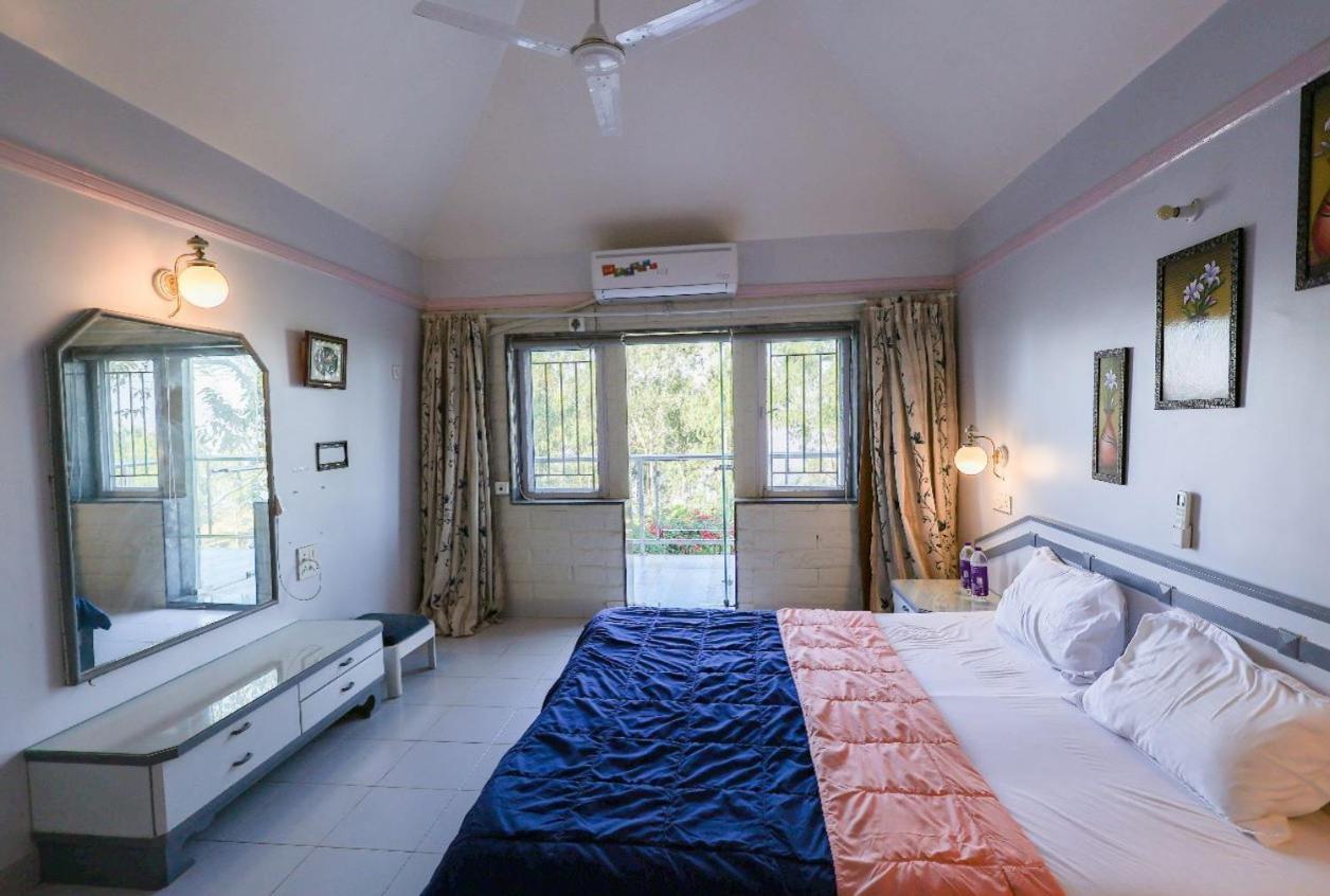 Valleycrest Villa With Swimming Pool Mahabaleshwar Exterior photo